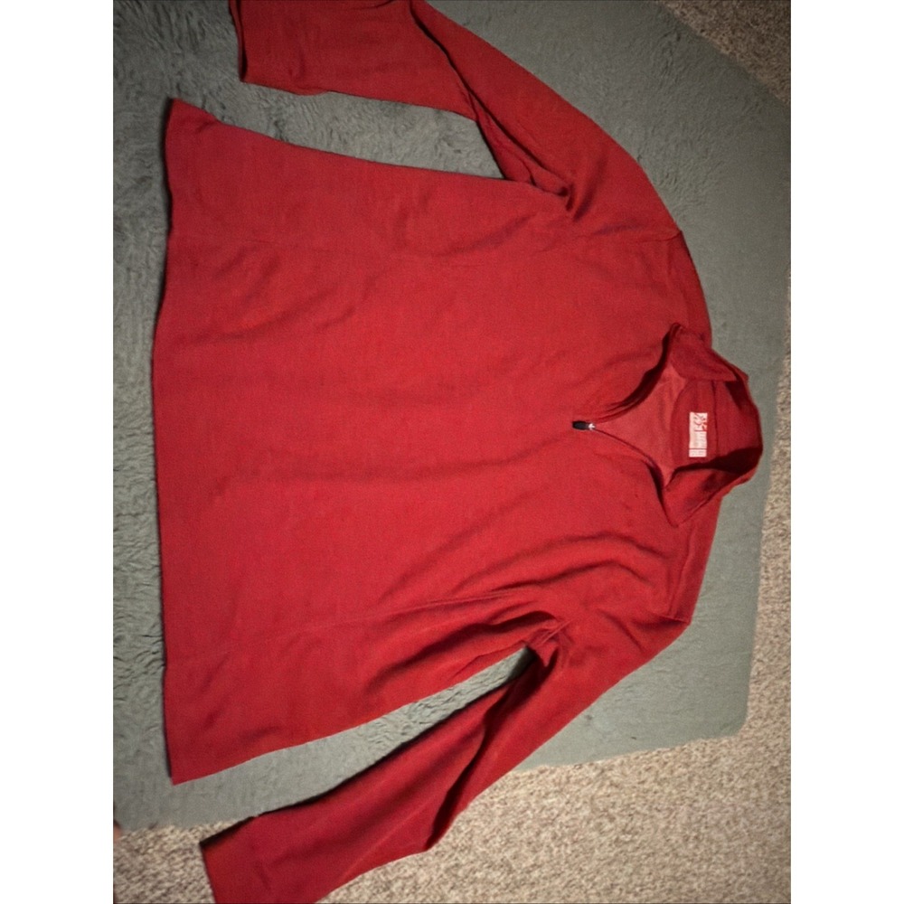 Mens Large Chic Fila Long Sleeve 1/4 Zip  Red